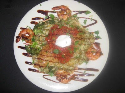 Ginos Bar & Restaurant