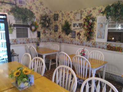 Maggie Mae's Tea Room