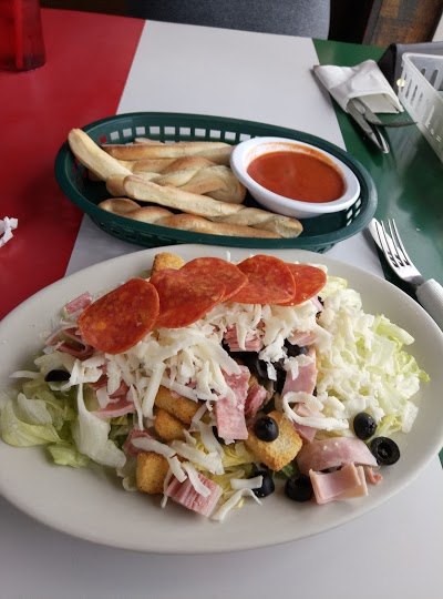 Ricos Pizzeria