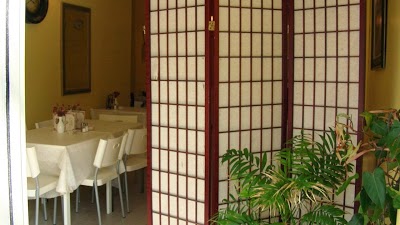 Bungalow Wine Bar & Cafe