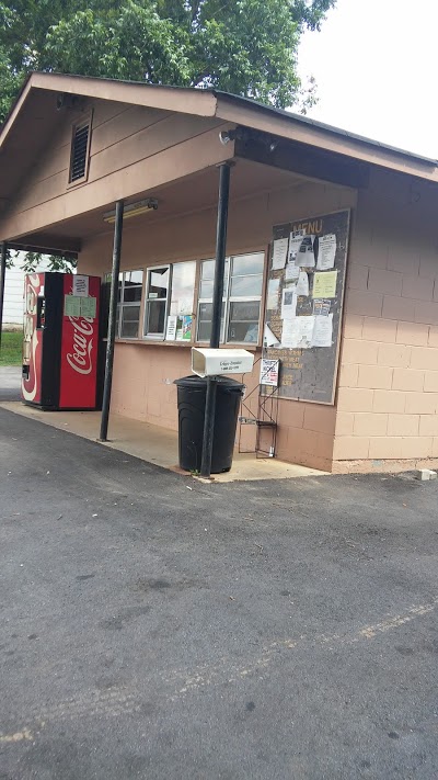 Daniels Drive Inn